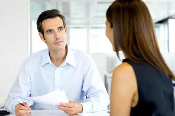 面试时问理想工资是多少怎么回答,面试后hr问你要工资流水说明什么