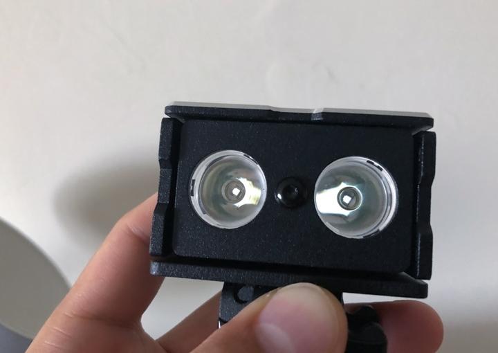 嗡嗡嗡—松下“爱老婆”enelooppro-让闪灯击发1500次的电池！