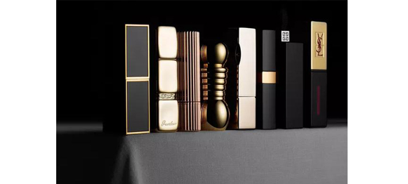 北大又一次走红!这次竟是因为口红!那些迷死人的口红你有几支?