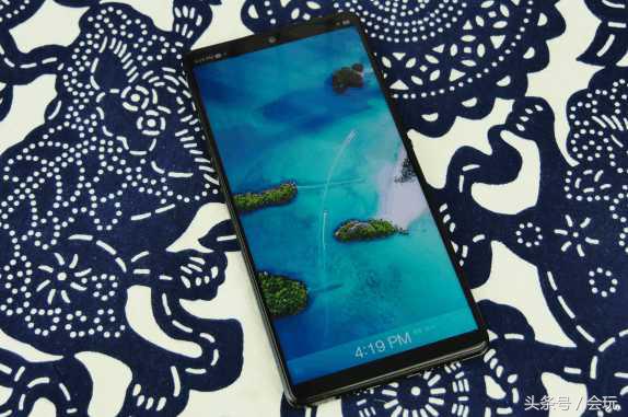 锤子坚果r1和小米mix3哪个好,锤子科技最新旗舰手机坚果r1发布