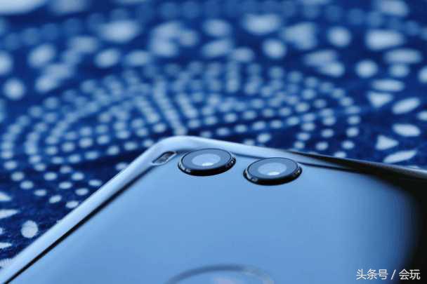 锤子坚果r1和小米mix3哪个好,锤子科技最新旗舰手机坚果r1发布