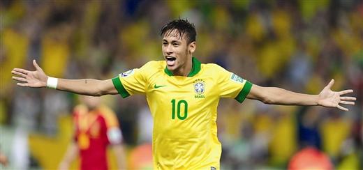 足球赛为什么不能脱衣庆祝,为什么足球进球不能脱球衣