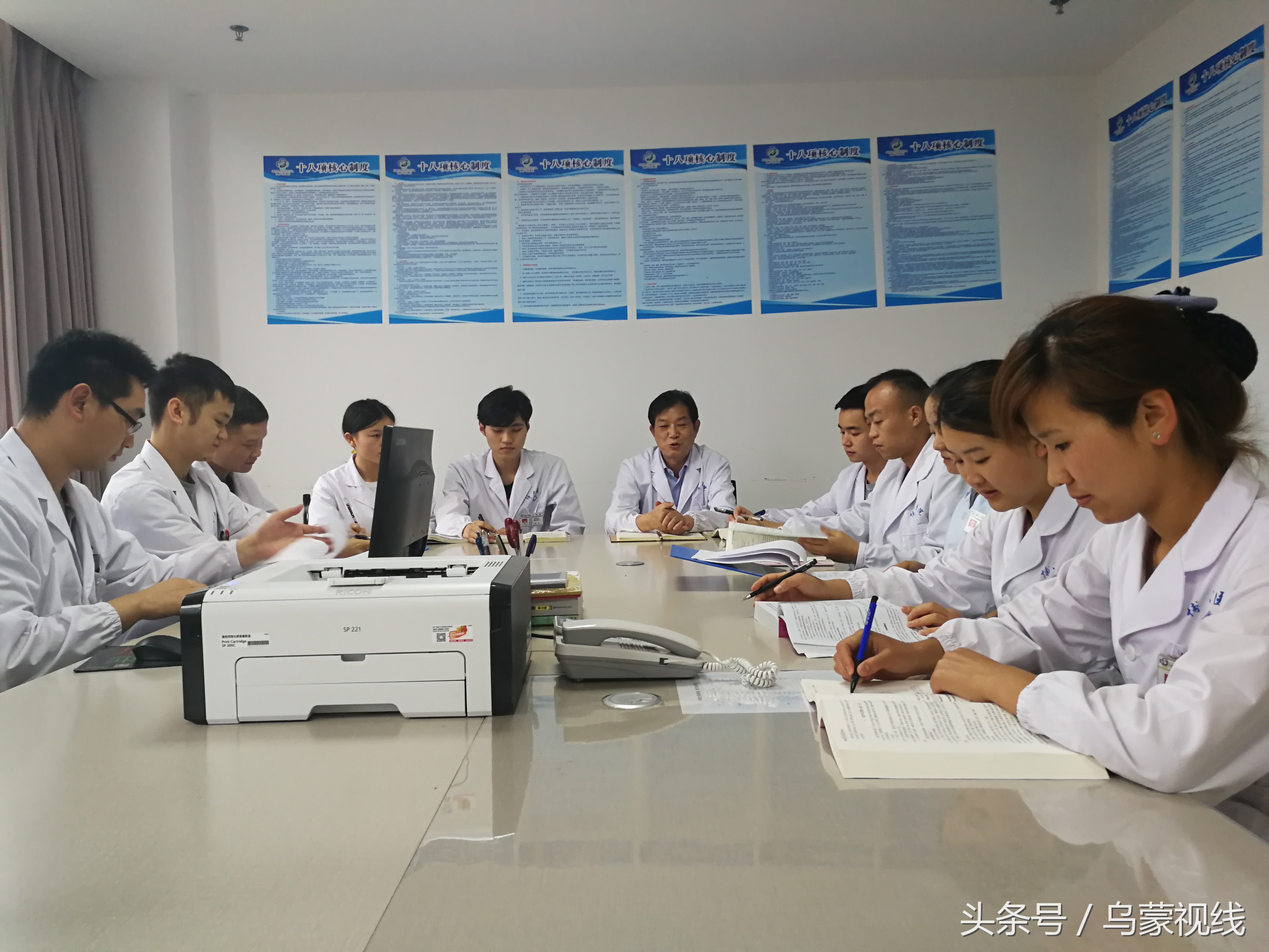 温馨舒适的诊疗环境,环境舒适服务热情周到