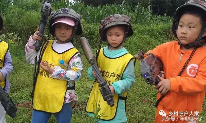 这个月去长寿泥地足球、赏百亩向日葵花海、划竹筏/皮船