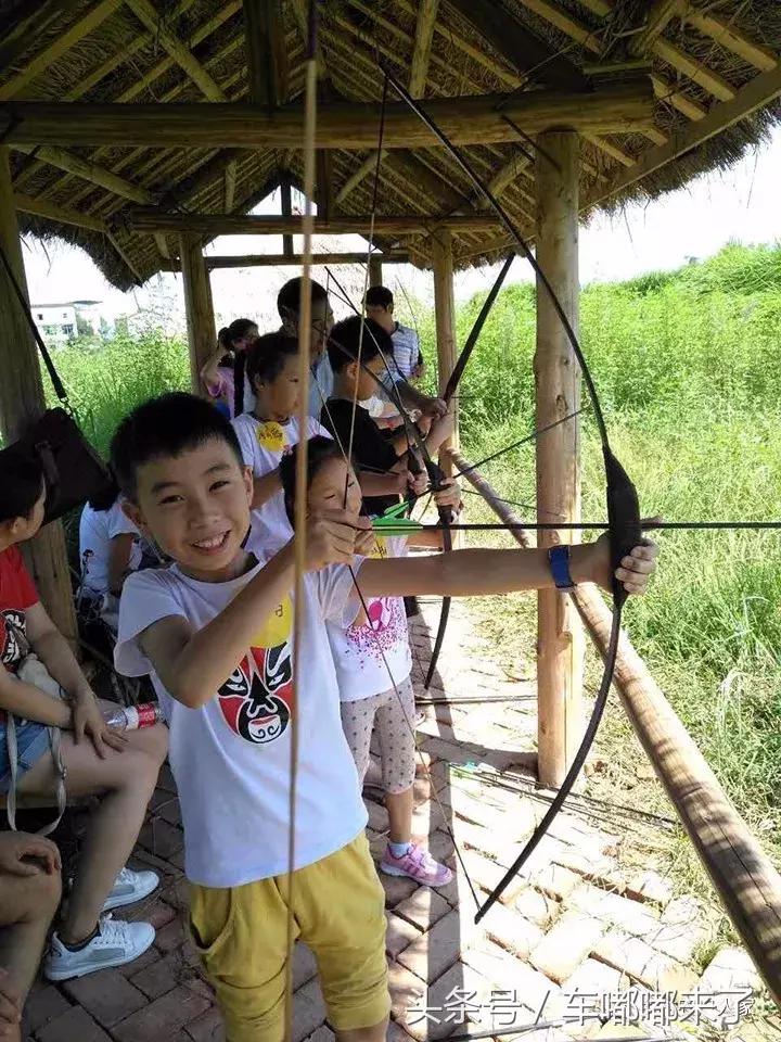 这个月去长寿泥地足球、赏百亩向日葵花海、划竹筏/皮船