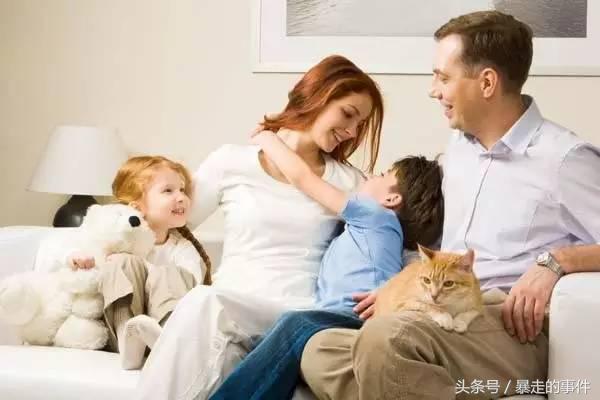 宝宝撒泼哭闹怎么办,孩子撒泼哭闹该怎么办