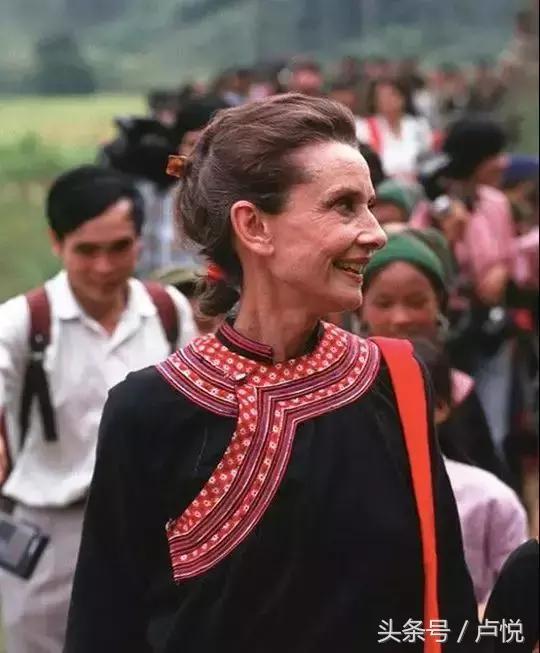 高情商女人如何让男人越来越爱你,高情商的女人让男人死心塌地去爱你