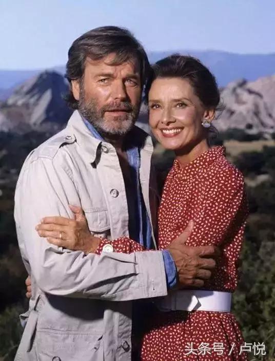 高情商女人如何让男人越来越爱你,高情商的女人让男人死心塌地去爱你