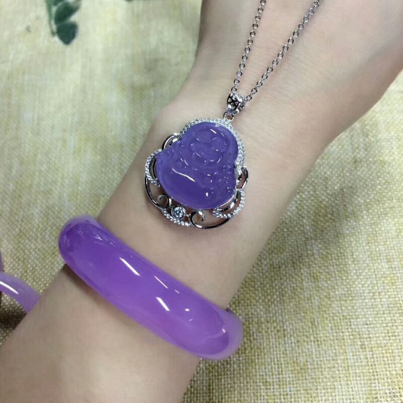 玉髓水草玉的分类,猫眼石和玉髓哪一个价值高