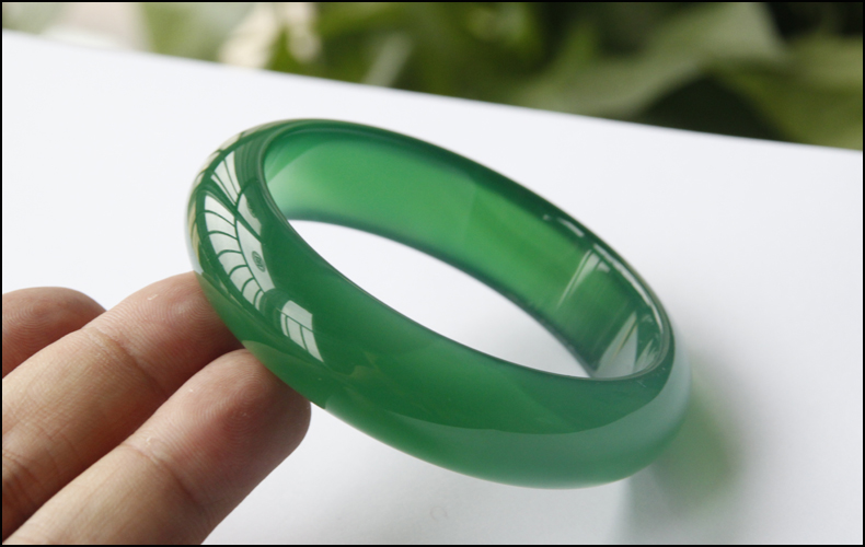 玉髓水草玉的分类,猫眼石和玉髓哪一个价值高