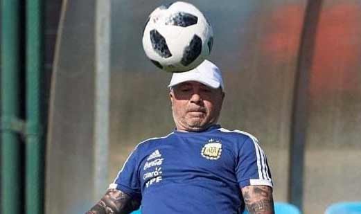 18年世界杯阿根廷主教练事件,阿根廷主帅遭逼宫