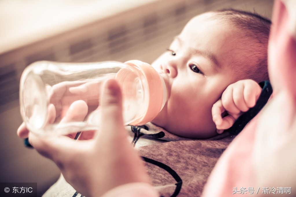 宝宝喝了过期剩奶会怎样,婴儿喝了超过4小时的剩奶怎么办