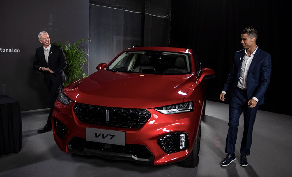 世界杯最热门球星c罗2022年视频,c罗最好的车是哪个