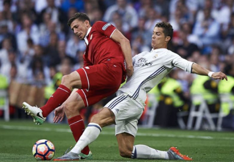 世界杯最热门球星c罗2022年视频,c罗最好的车是哪个