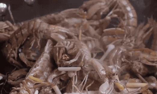 皮皮虾别再水煮了，这才是正确吃虾的方法，很多人都做错了