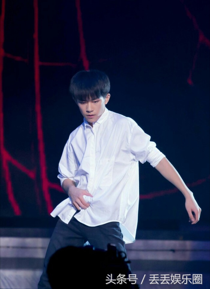 易烊千玺陈伟霆视频,易烊千玺陈伟霆谁帅