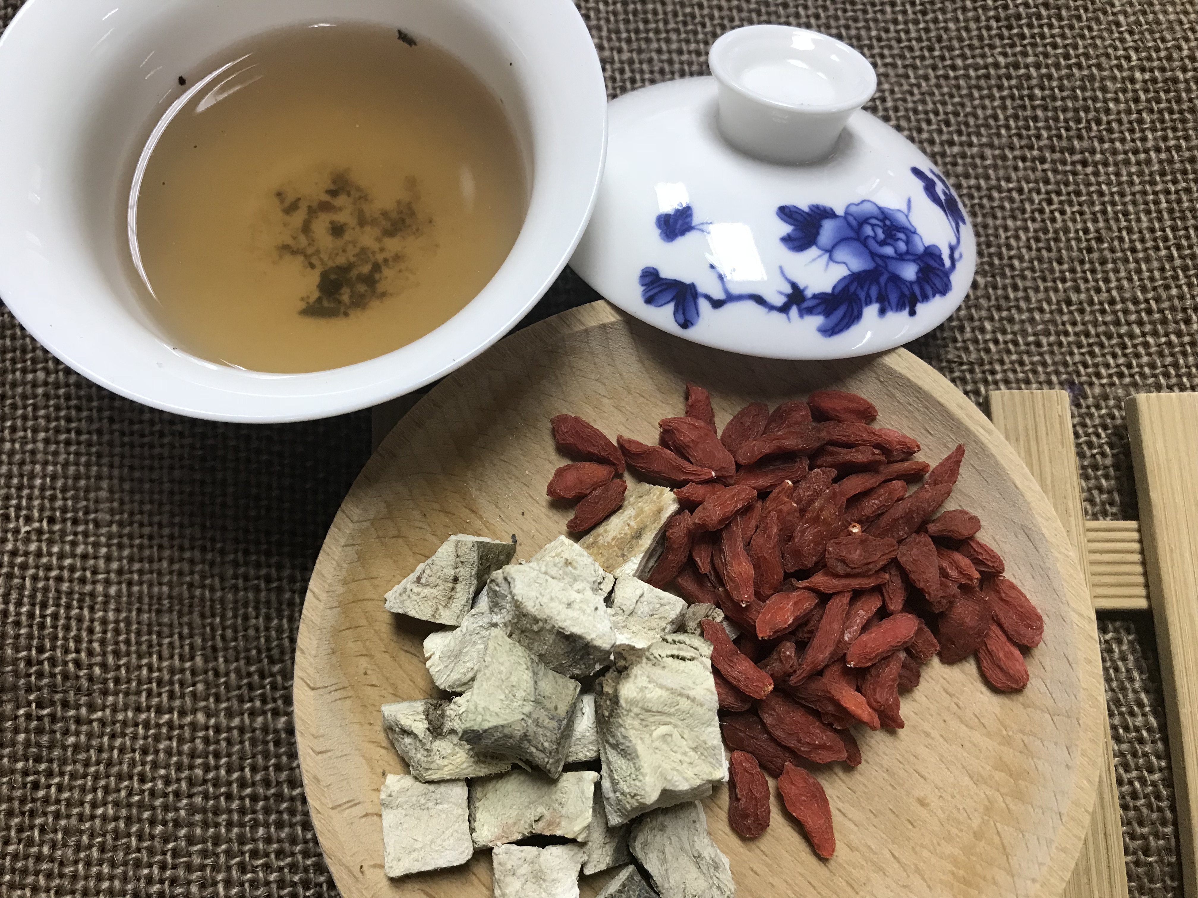 有了肝炎不吃药可以吗,本身有肝炎不戒酒会怎样