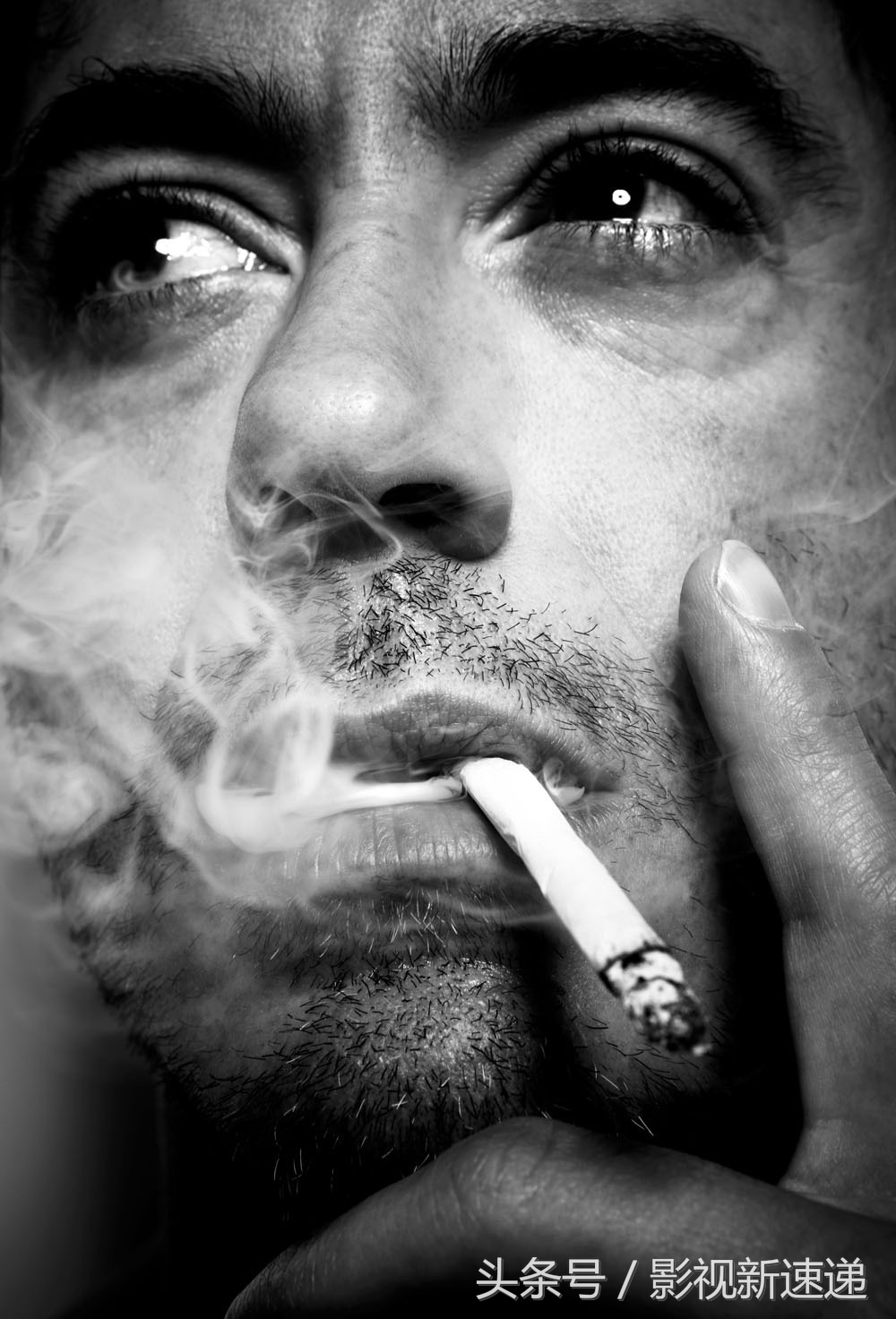 钢铁侠与漫威之间的羁绊，从没有剧本的电影到十年巅峰，相互成就