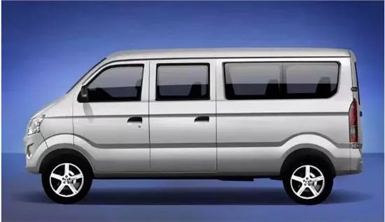 车窗贴膜怎么样才不算违规,汽车车窗贴膜怎样才能符合交规