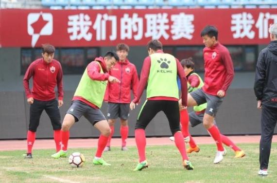 够强！中甲恒大一招给出逆袭方程式，55岁神帅三板斧太强悍