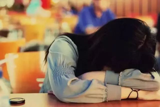 看了容易犯困的综艺,看着容易犯困的综艺