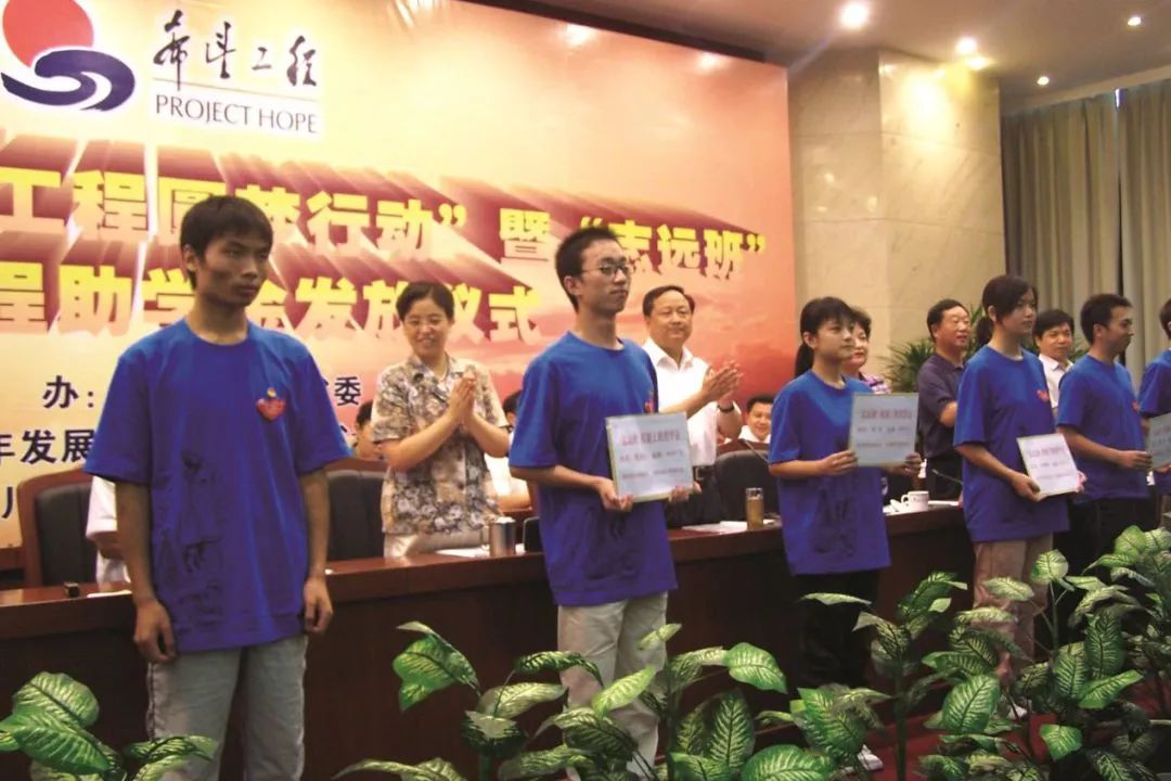 乐山初中毕业生到绵阳读书可以吗,乐山学生可以在成都去读高中吗