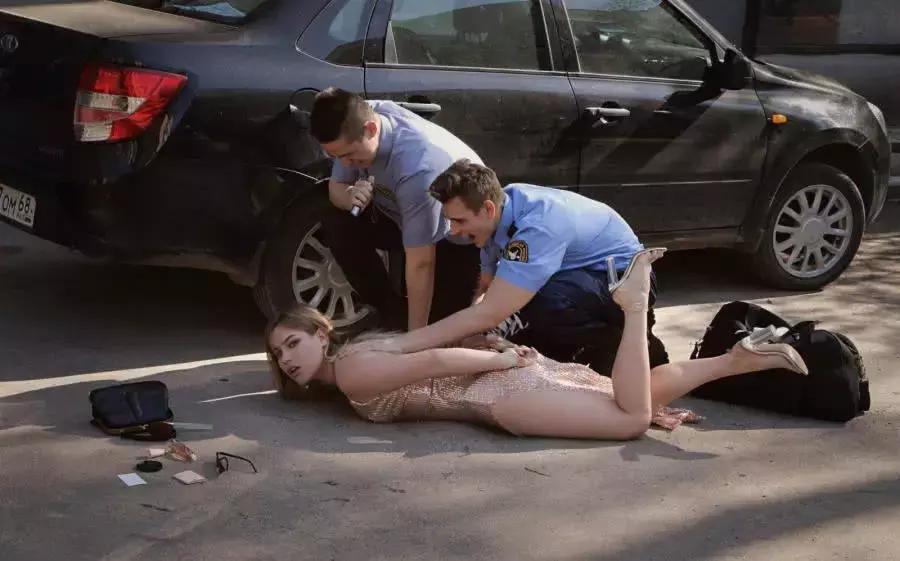 10张让人困惑的照片,26张不可思议的照片让人怀疑人生