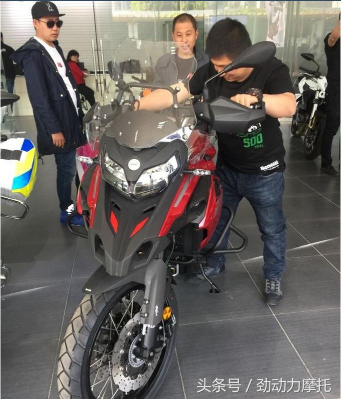 向前，御鉴不凡2018山东钱江贝纳利经销商年会盛大召开