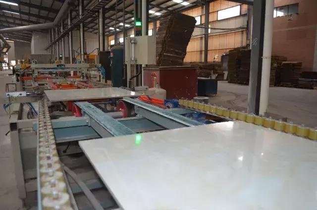 高安陶瓷厂批发大量瓷砖,高安瓷砖市场价格多少一块