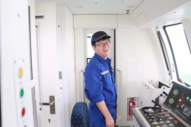 地铁青年｜世界杯开赛前，先来看看航天城里的“守门员”吧