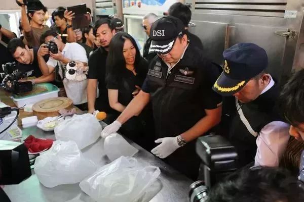 假冒国际品牌化妆品,假货化妆品仿冒品