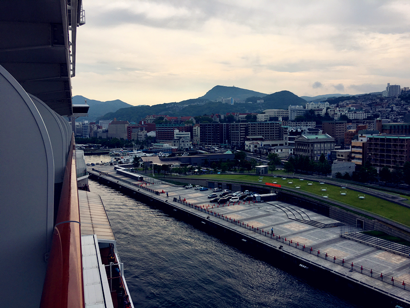 以邮轮开始的小说,以邮轮为题材的作品