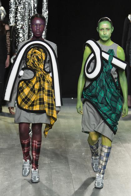 让男模怀孕!成人纸尿裤成时尚……伦敦男装周真是又污又嗨