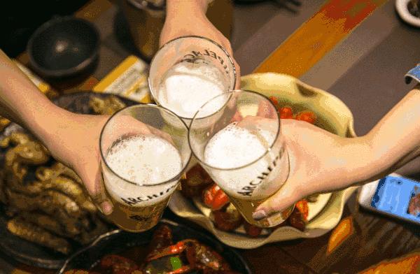 看世界杯推荐去处南山,又能吃晚餐又能看世界杯的地方