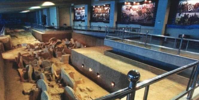 河南穷小子一夜暴富，引起警察注意，顺藤摸瓜竟发现一座千年古墓