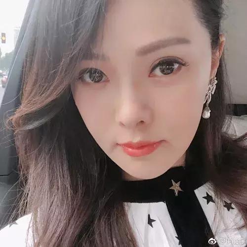 伊能静：“别跟把你当母牛的男人在一起！”网友怒赞