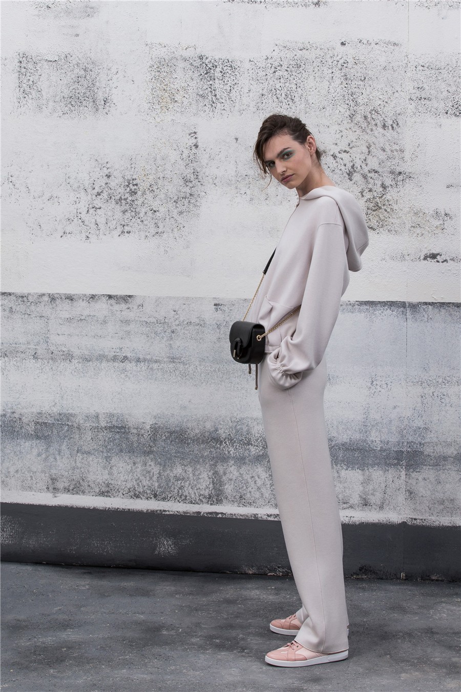 giorgioarmani女装风格,意大利奢侈品牌giorgioarmani