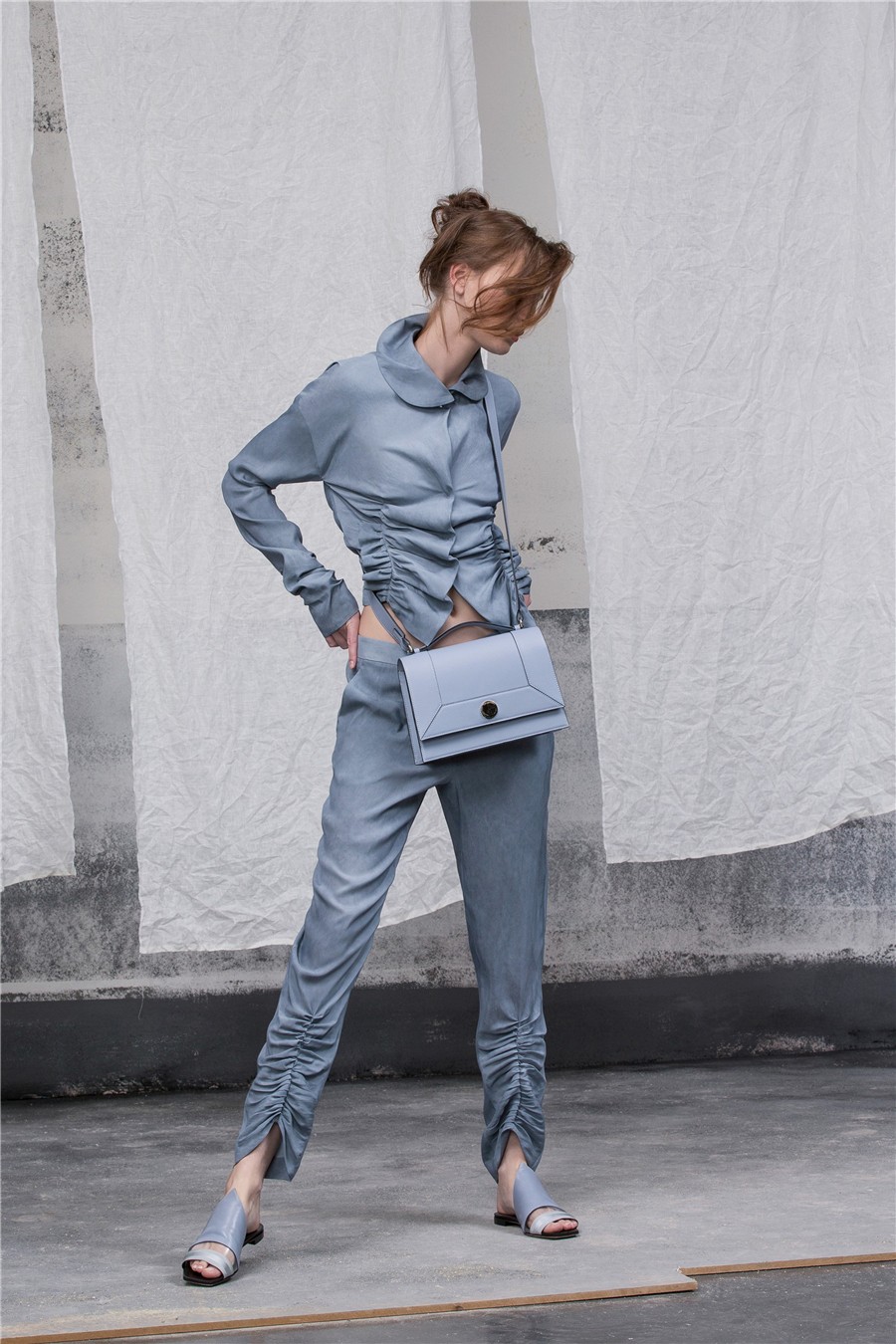 giorgioarmani女装风格,意大利奢侈品牌giorgioarmani