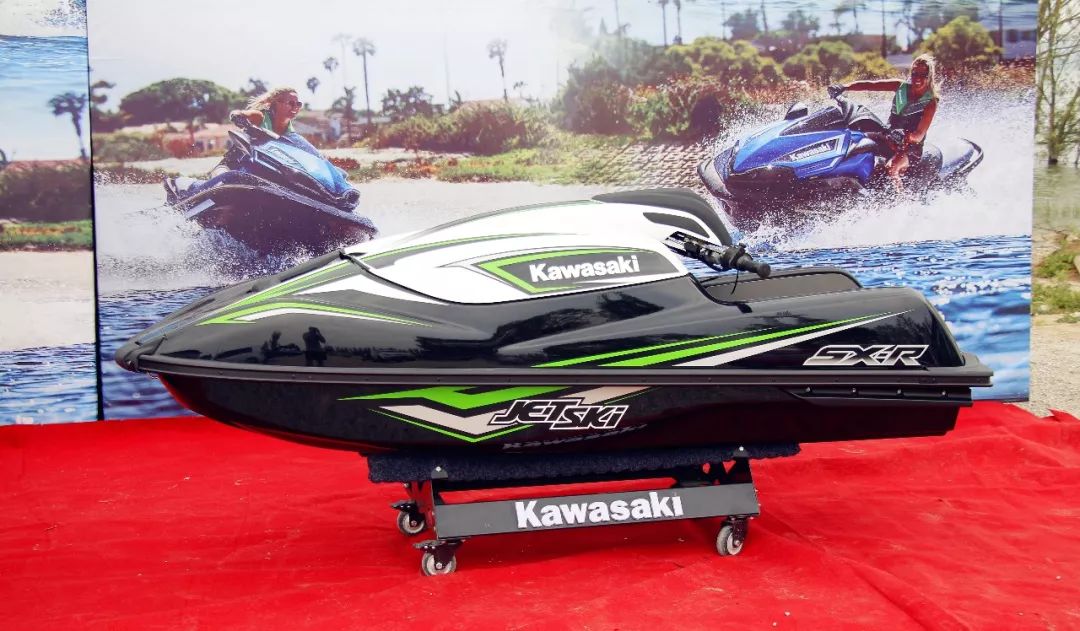 川崎摩托艇1.8T发动机零售价,川崎摩托艇310最新款测评