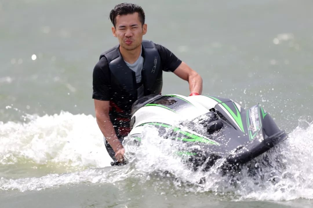 川崎摩托艇1.8T发动机零售价,川崎摩托艇310最新款测评