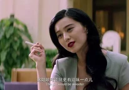 范冰冰豪华化妆台,范冰冰的化妆柜里有什么