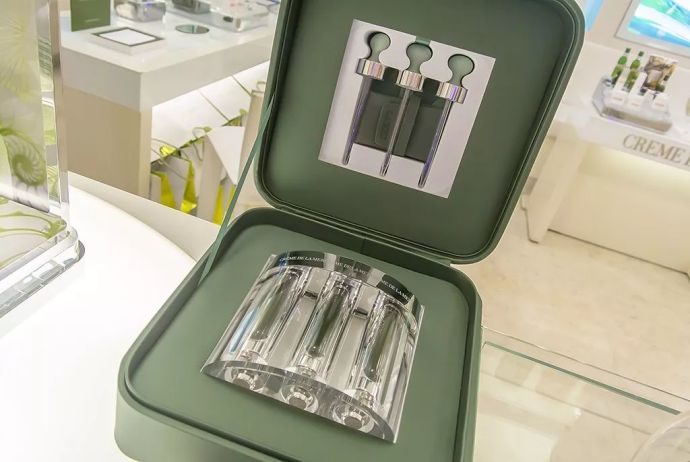 范冰冰豪华化妆台,范冰冰的化妆柜里有什么