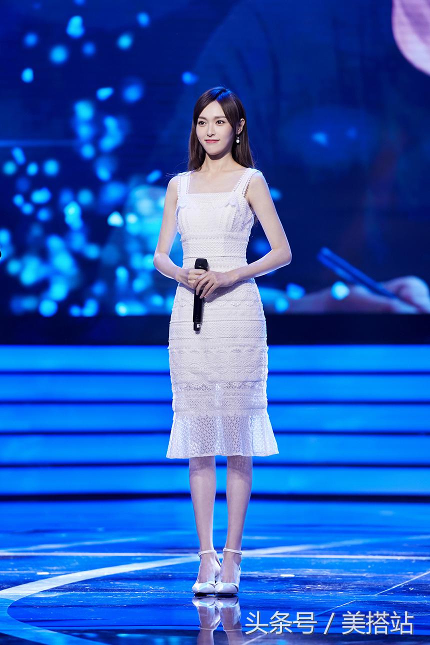 江疏影唐嫣罕见同框,唐嫣罗晋江疏影唱歌视频