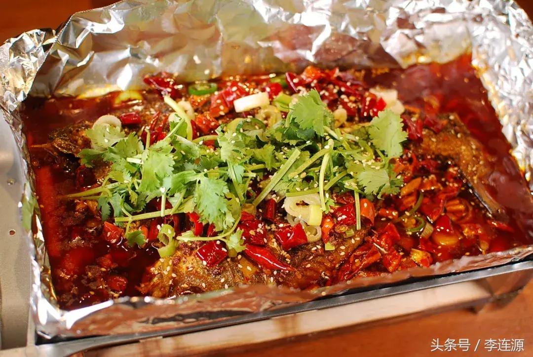 吃着小龙虾看球,小龙虾与世界杯绝配