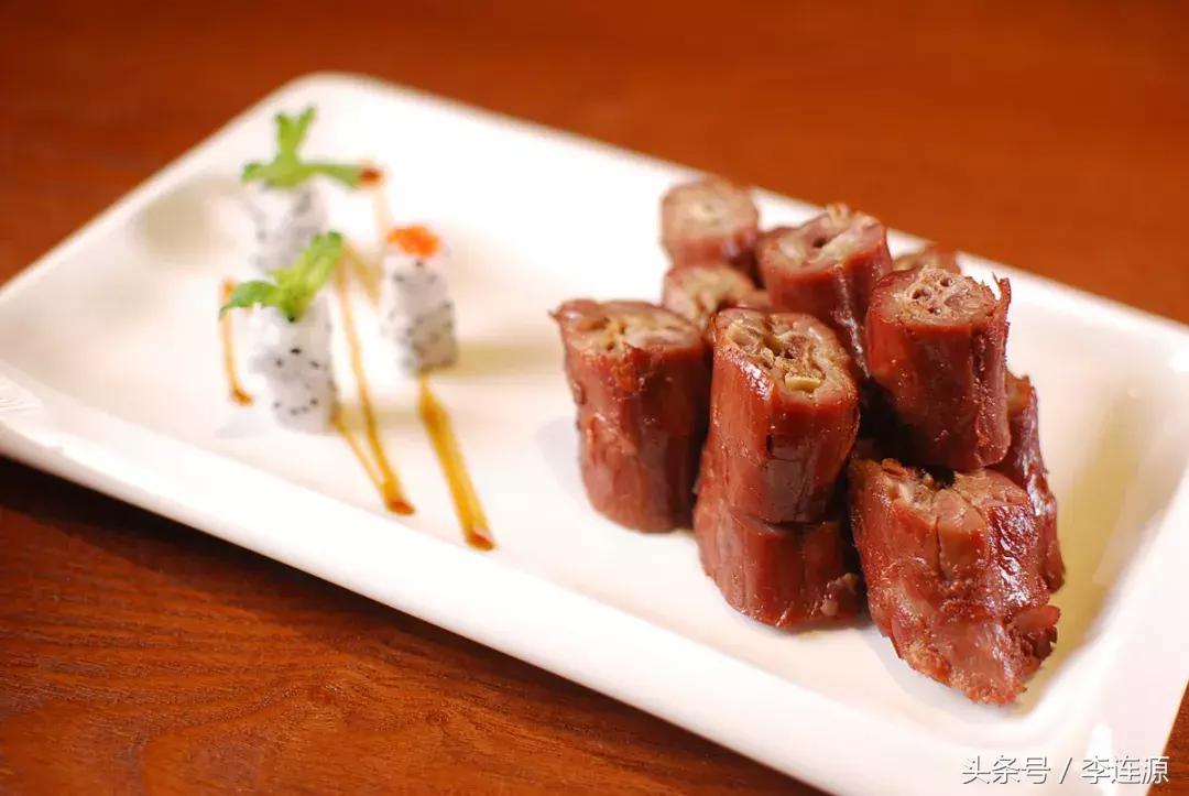 吃着小龙虾看球,小龙虾与世界杯绝配