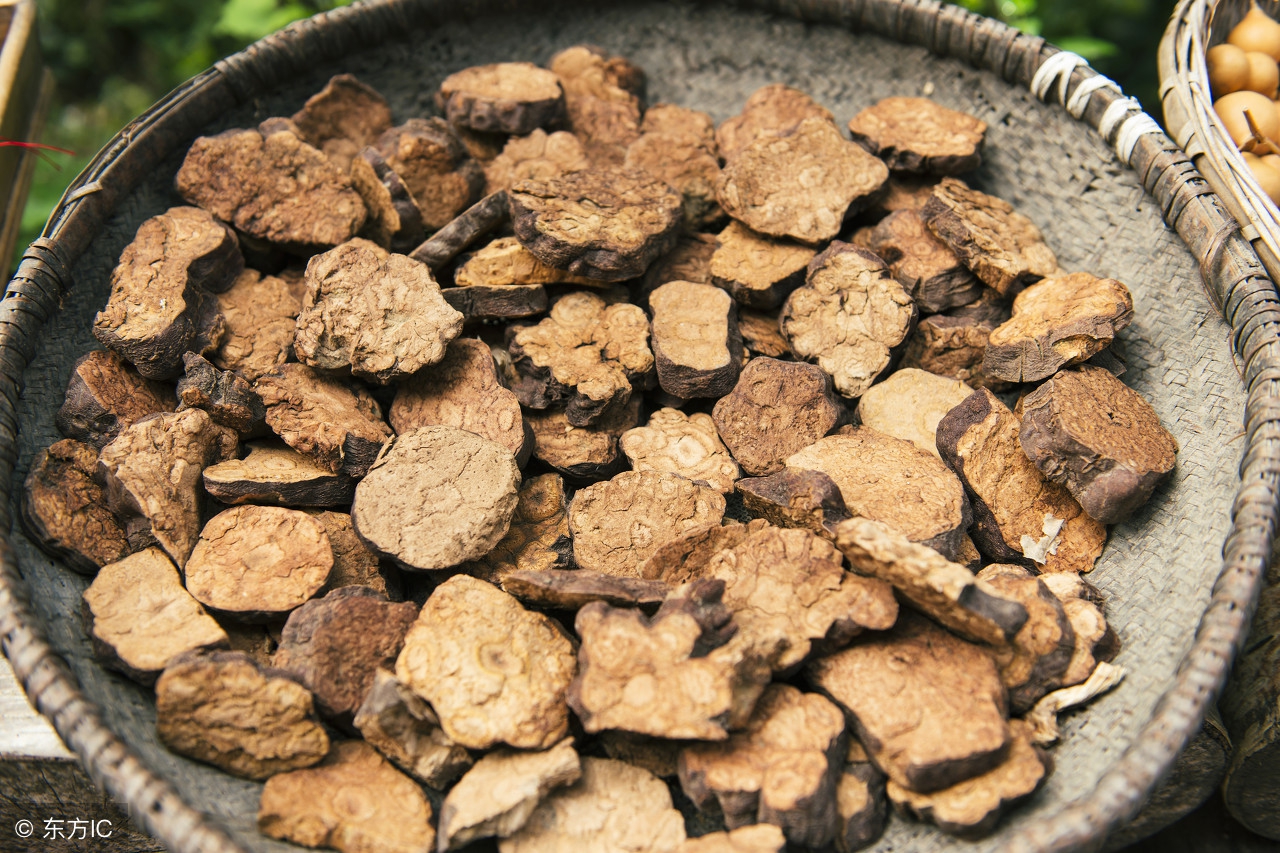 6种症状说明更年期找上你了，坚持喝它，能防止衰老，改善更年期