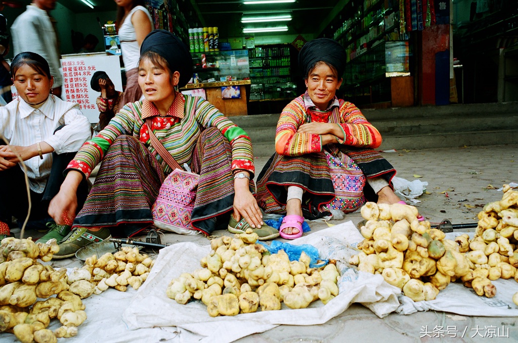 相机记录德昌端午节19年传统端午在大凉山非常火爆今年县政府主办值得期待