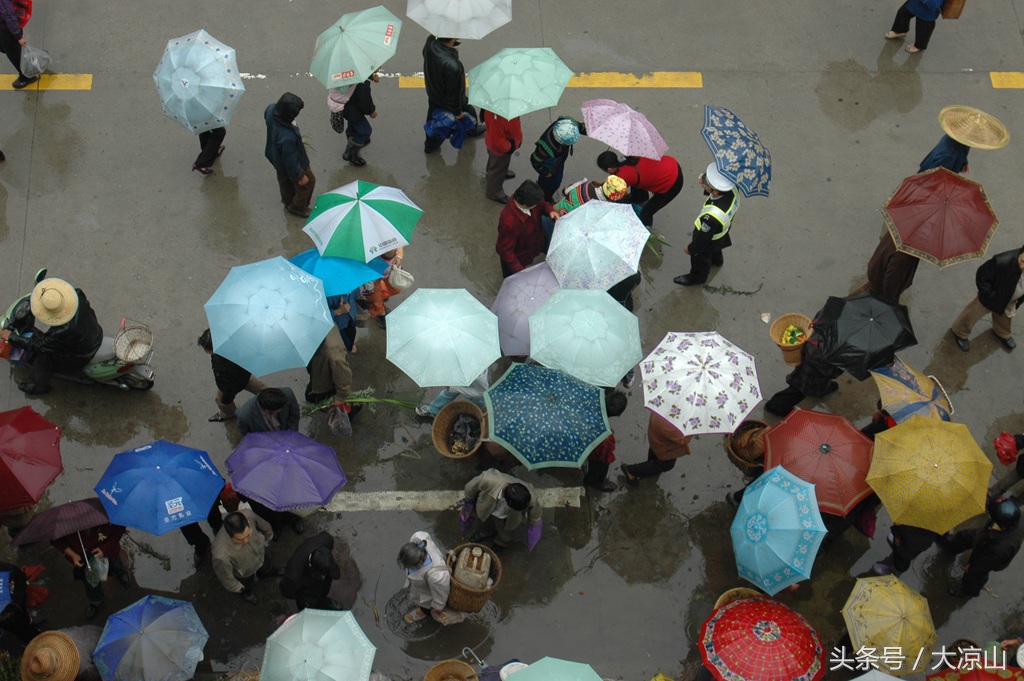 相机记录德昌端午节19年传统端午在大凉山非常火爆今年县政府主办值得期待