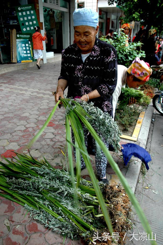 相机记录德昌端午节19年传统端午在大凉山非常火爆今年县政府主办值得期待