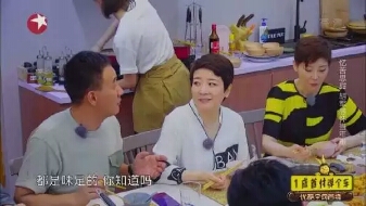 王晓晨吃糖三角包子,王晓晨陈赫吃饭